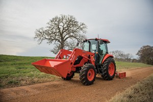 Kubota M7060 (CAB/4WD/12-SPEED)